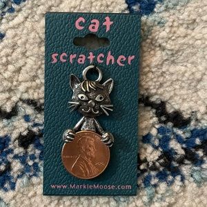 Cat scratcher -  Lottery ticket scratcher - New